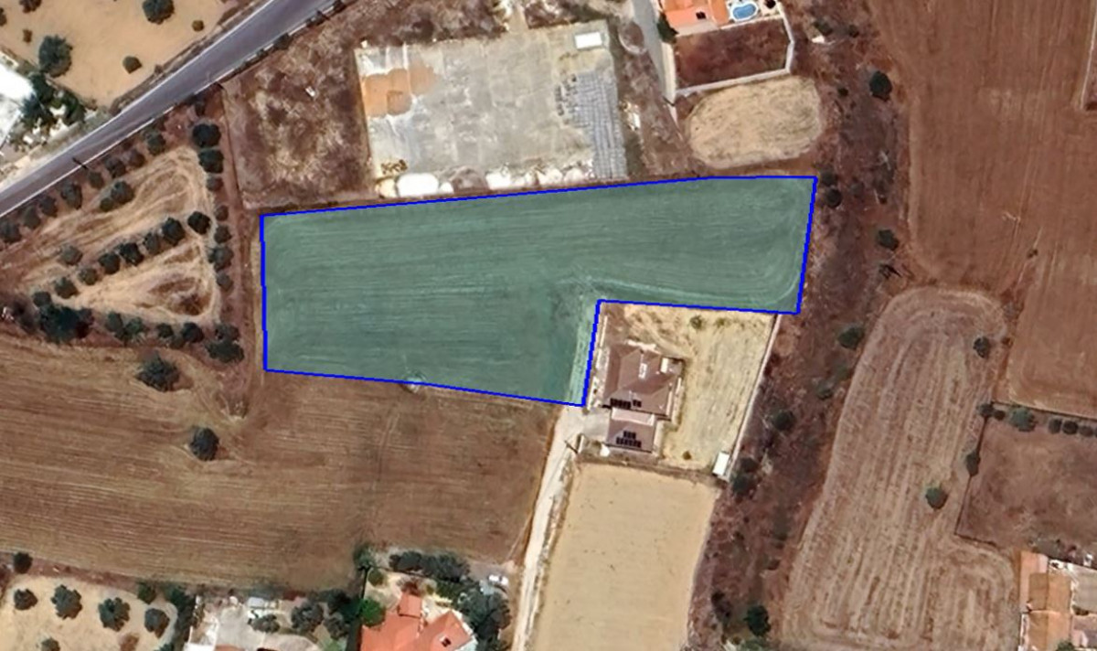 Residential Field in Pera, Nicosia