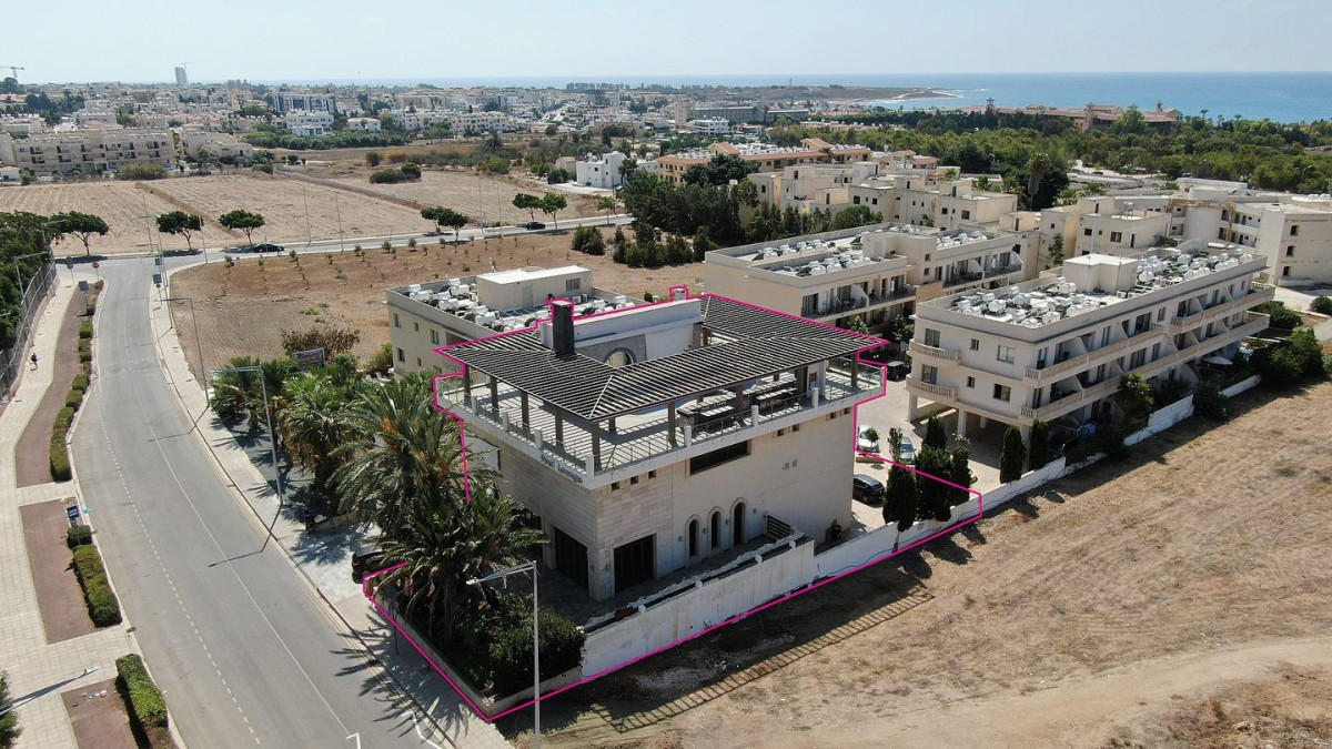 Shared Commercial Building in Mouttallos, Paphos