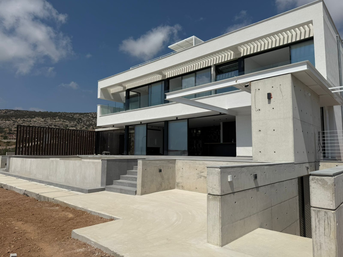 Four Bedroom Luxury Villa in Pegeia, Paphos