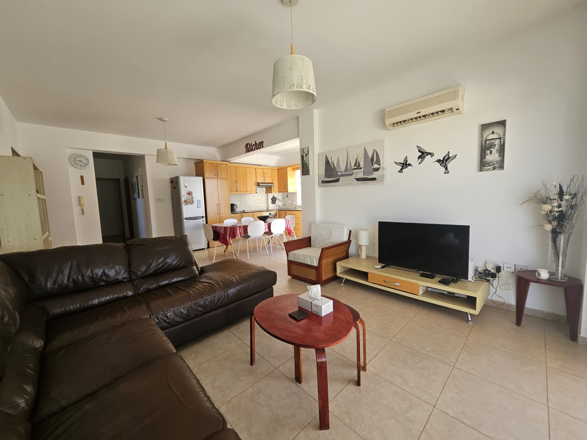 Three Bedroom Penthouse in Universal Paphos