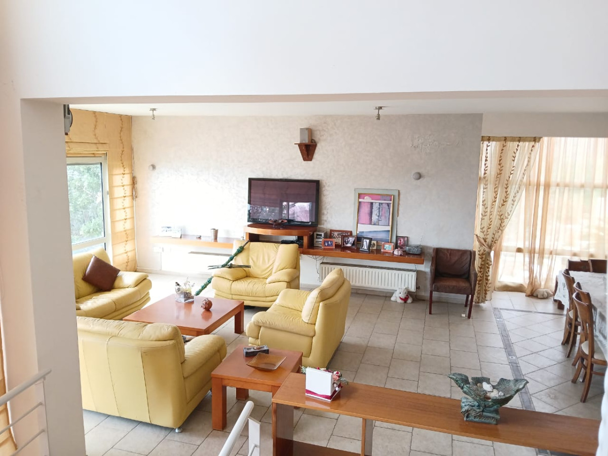 Five Bedroom House in Armou, Paphos