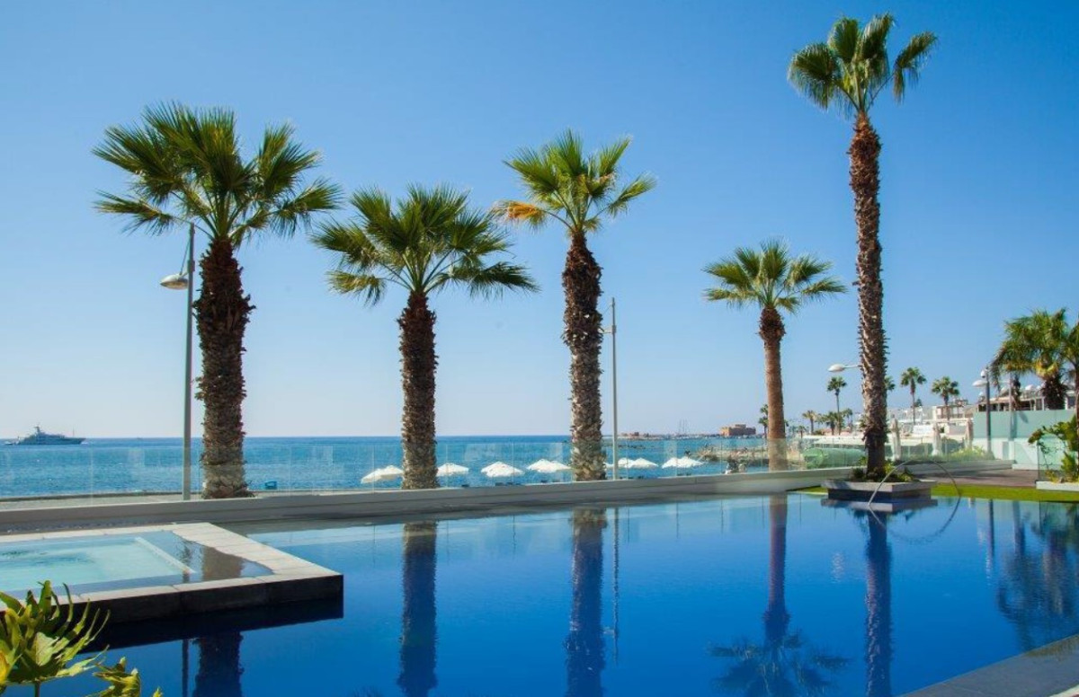Three Bedroom Seafront Apartment in Kato Paphos