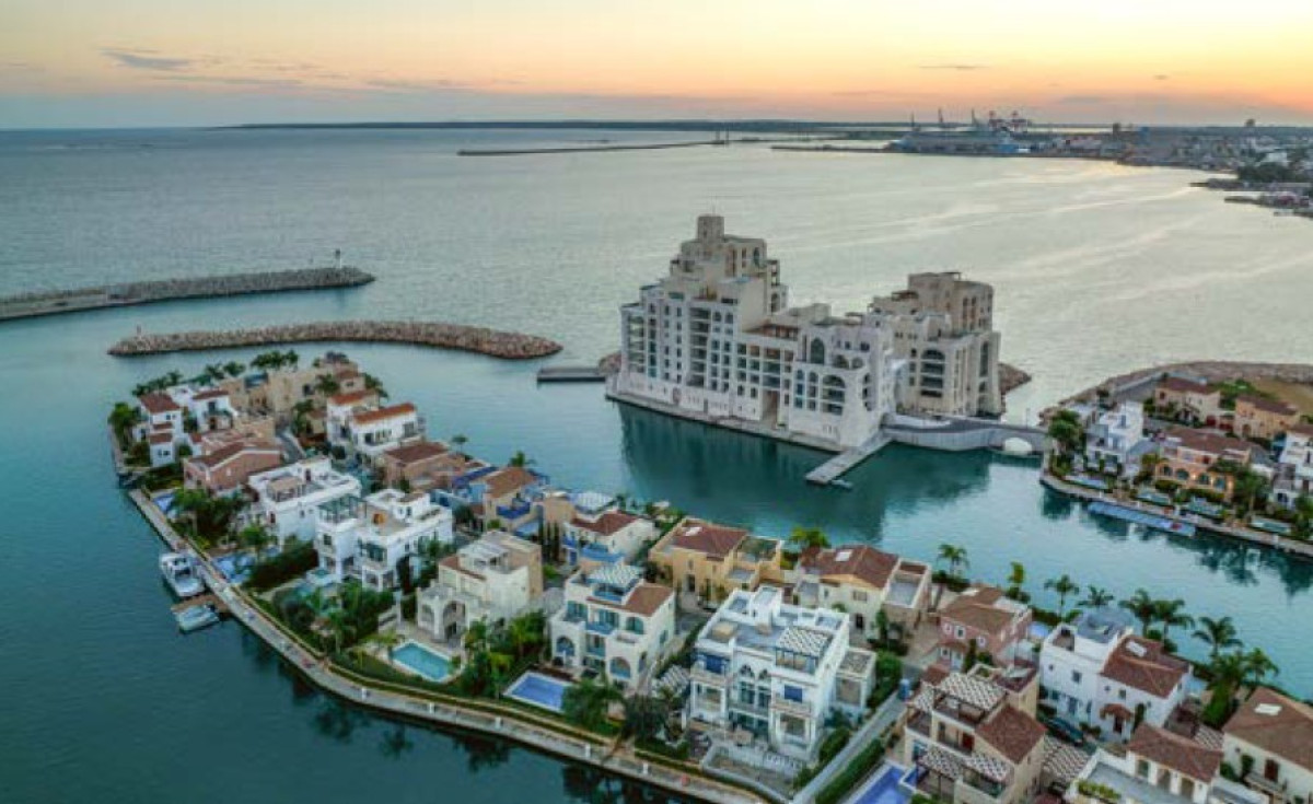 Whole Floor Four Bedroom Residence in Marina, Limassol