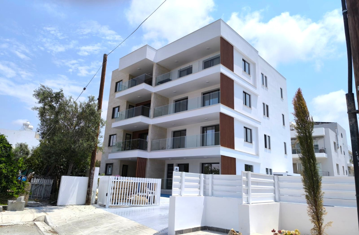 Three Bedroom Apartment in Universal, Paphos