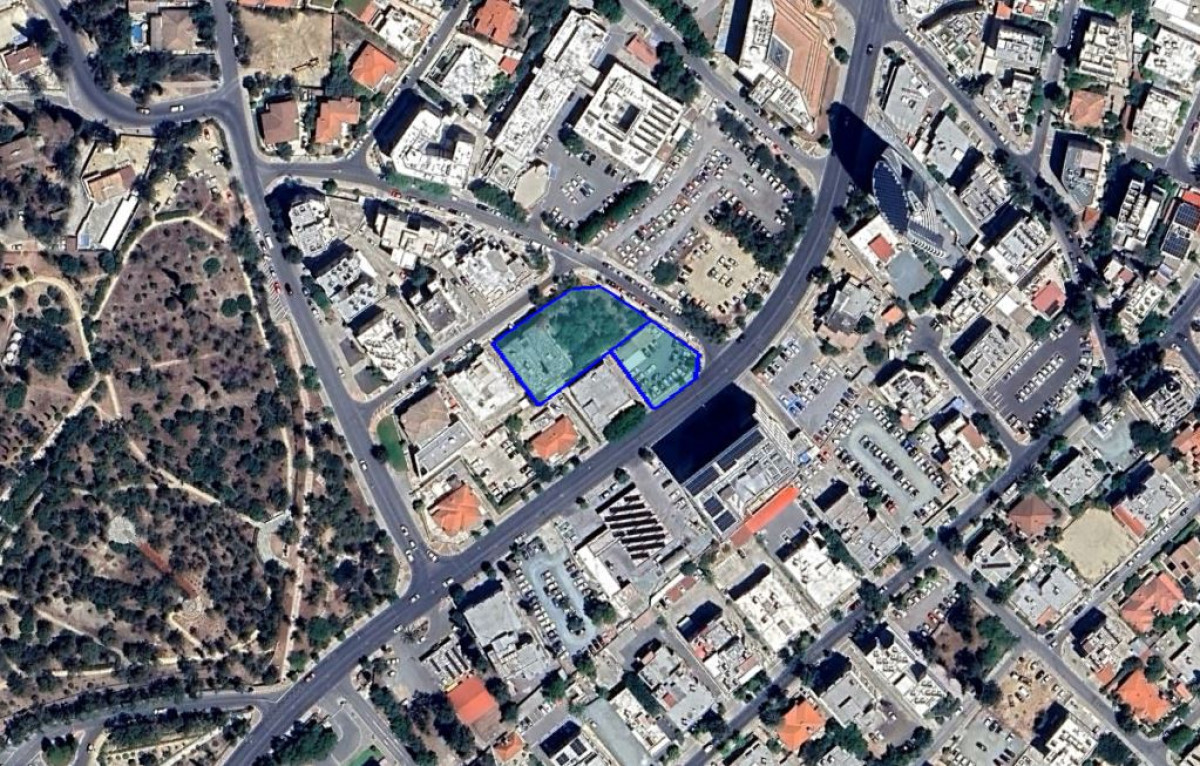 Mix Use Land in Agioi Omologites, Nicosia