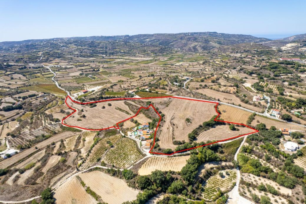 Residential Field in Polemi, Paphos