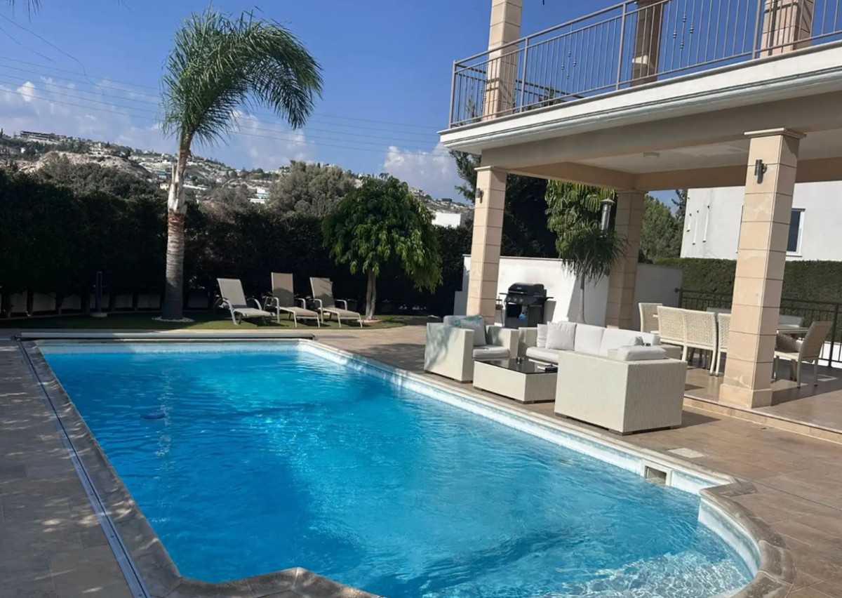Five Bedroom Villa in Agios Tychon, Limassol