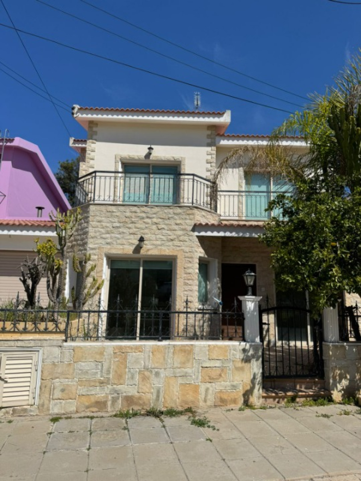 Four Bedroom House in Lakatamia, Nicosia