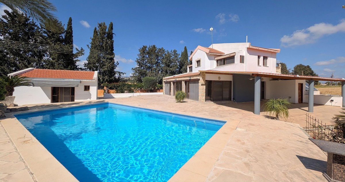 Three Bedroom House in Koloni, Paphos
