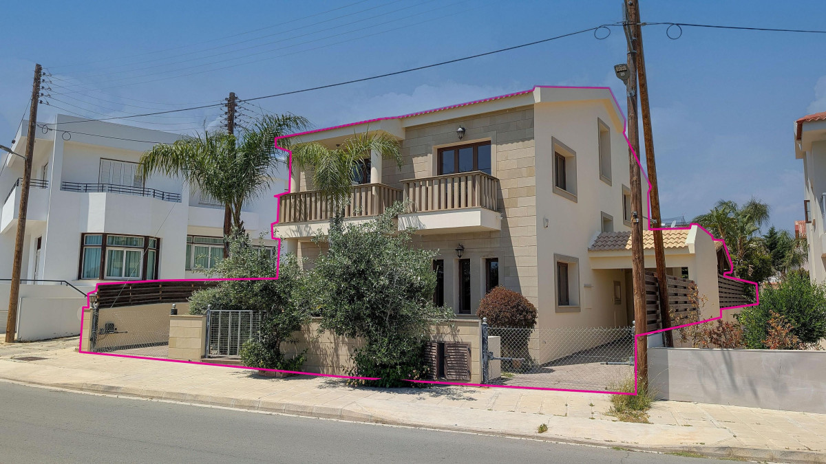 Four Bedroom House in Lakatameia, Nicosia