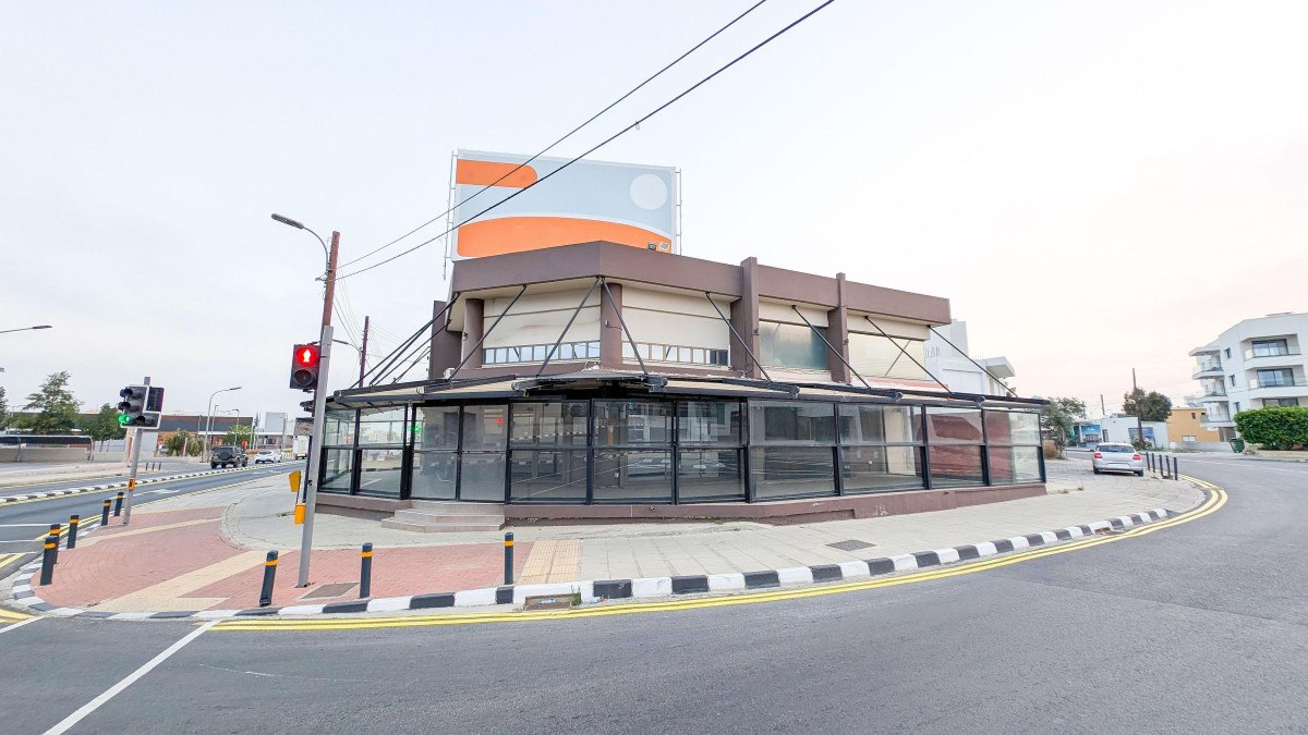 Mixed Use Commercial Building in Latsia, Nicosia