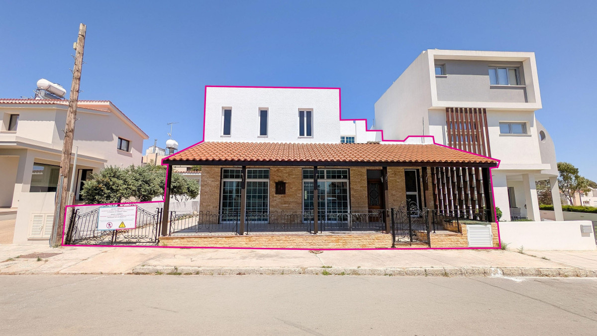Four Bedroom Semi-Detached House in Agios Nikolaos, Larnaca