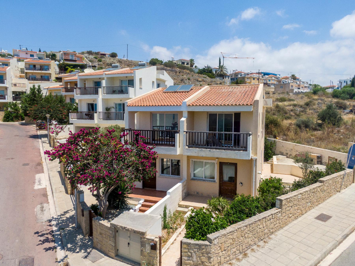 Two Bedroom House in Chlorakas, Paphos