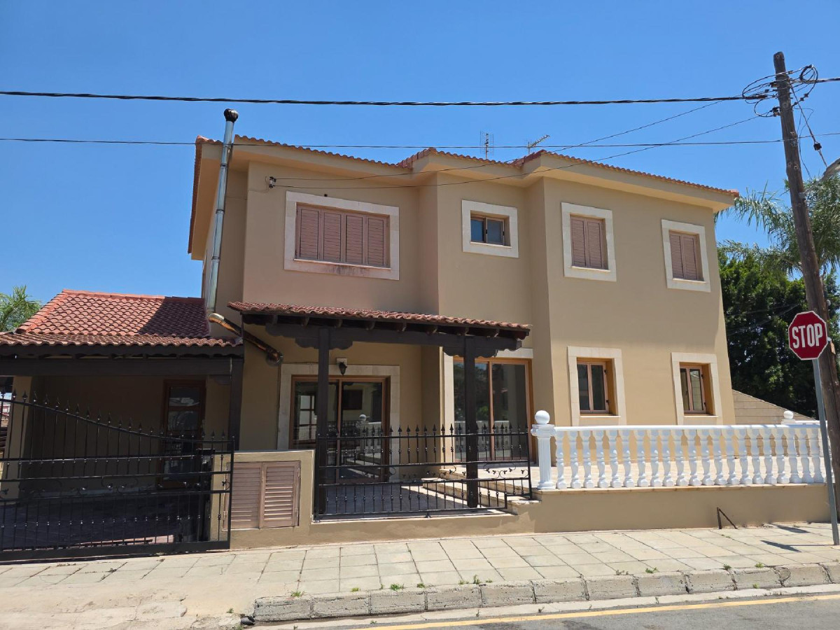 Three Bedroom House in Psimolofou, Nicosia