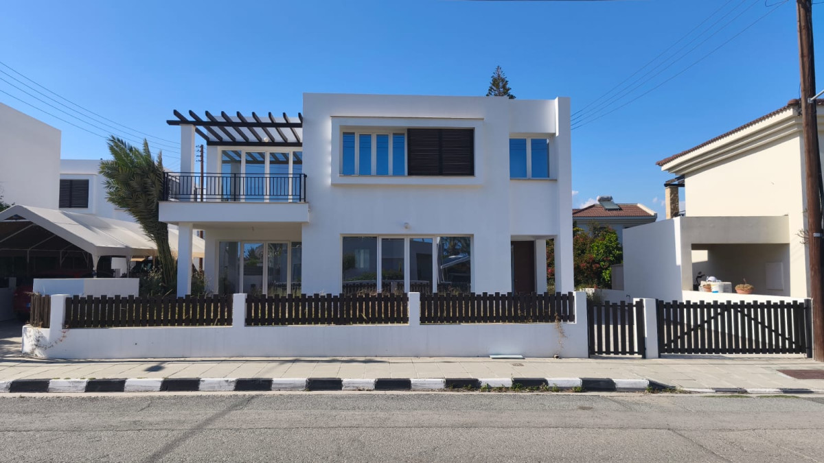 Three Bedroom House in Pareklissia, Limassol