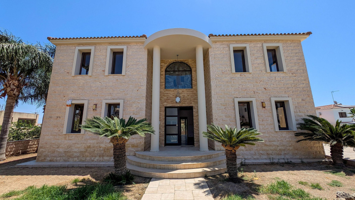 Four Bedroom House in Leivadia, Larnaca