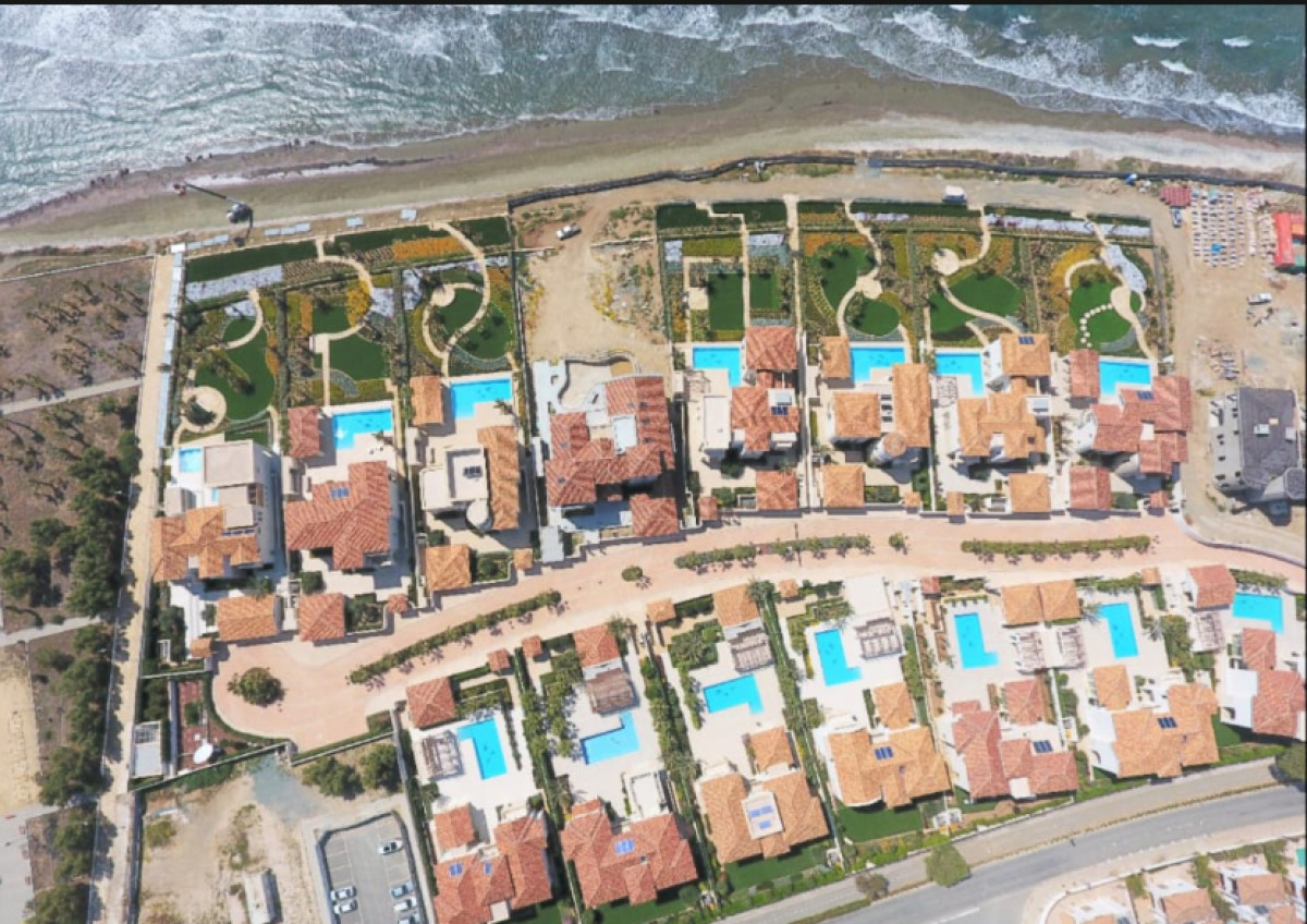 Beachfront Five Bedroom Villa in Pervolia (Faros Area), Larnaca