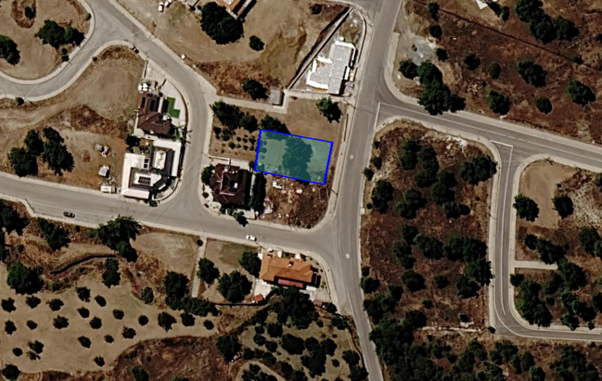 Residential Plot in Lythrodontas, Nicosia