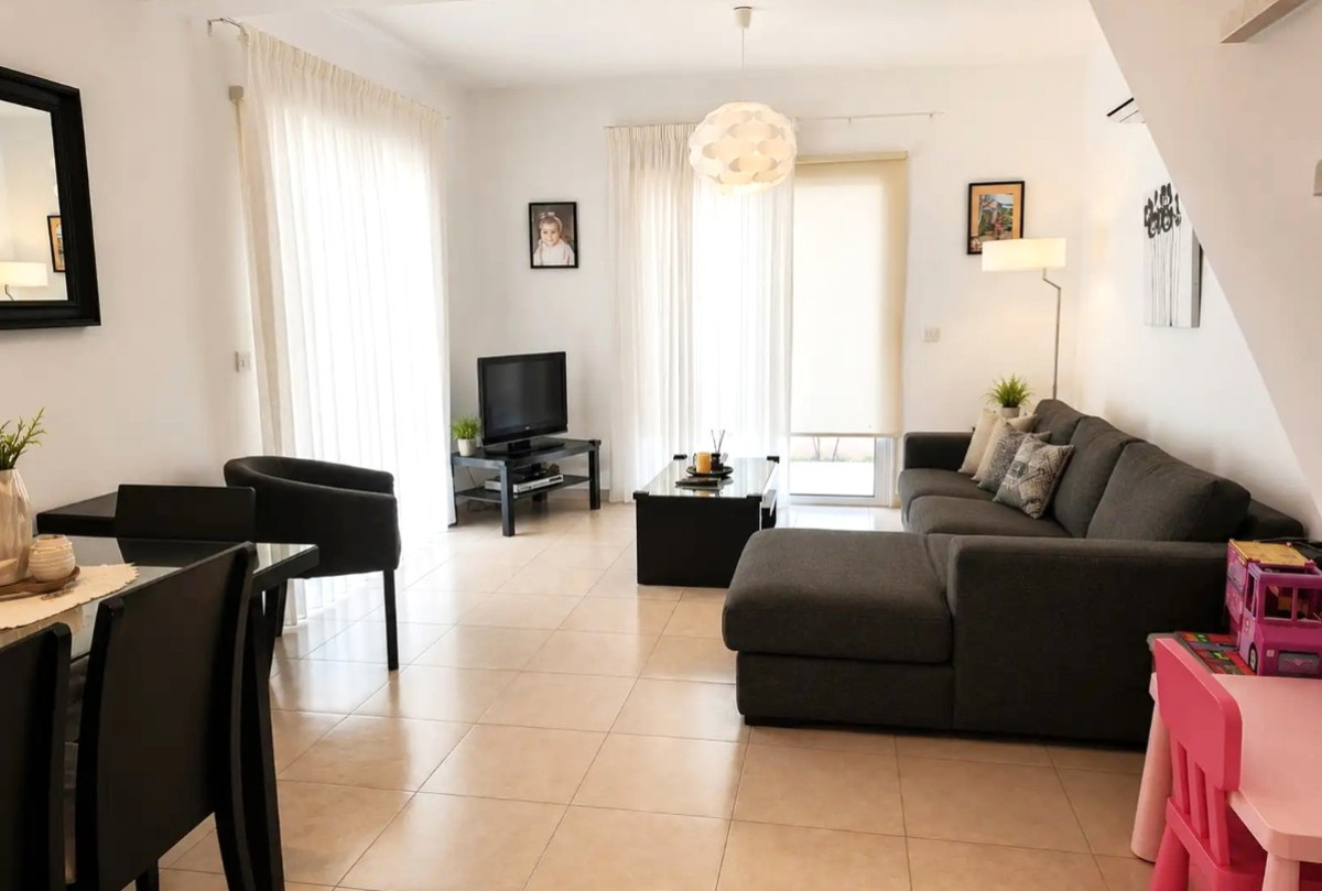 Two Bedroom Maisonette in Argaka, Paphos